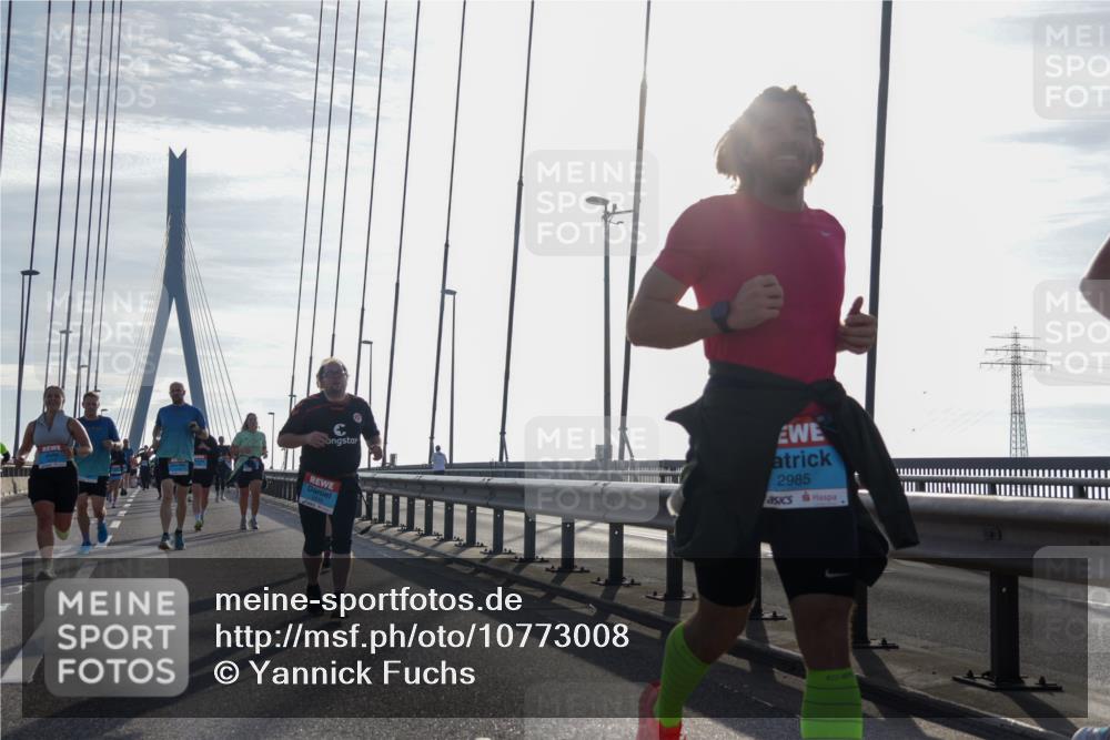 03.10.2026 - Köhlbrandbrückenlauf Yannick Fuchs http://msf.ph/oto/10773008 03.10.2026 09:30:58 Position 1 2985 meine-sportfotos.de