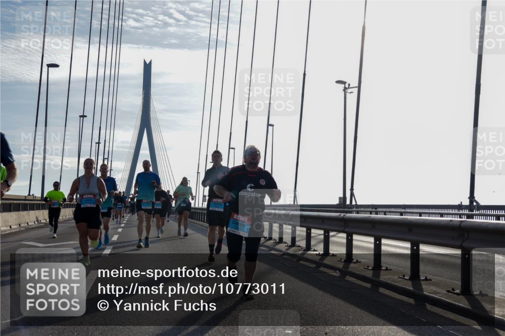 03.10.2026 - Köhlbrandbrückenlauf Yannick Fuchs http://msf.ph/oto/10773011 03.10.2026 09:30:59 Position 1  meine-sportfotos.de