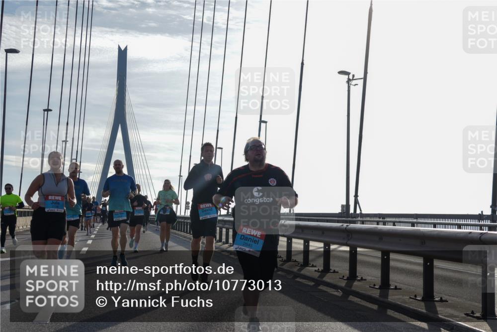 03.10.2026 - Köhlbrandbrückenlauf Yannick Fuchs http://msf.ph/oto/10773013 03.10.2026 09:31:00 Position 1 2645 meine-sportfotos.de