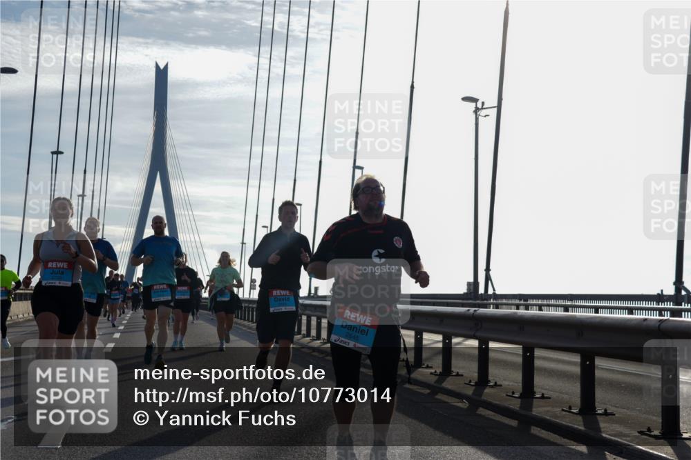 03.10.2026 - Köhlbrandbrückenlauf Yannick Fuchs http://msf.ph/oto/10773014 03.10.2026 09:31:00 Position 1 111, 2645 meine-sportfotos.de