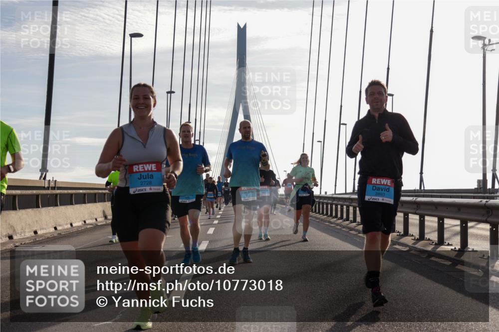 03.10.2026 - Köhlbrandbrückenlauf Yannick Fuchs http://msf.ph/oto/10773018 03.10.2026 09:31:01 Position 1 2728, 1876, 2893 meine-sportfotos.de