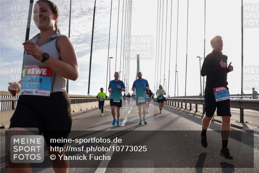 03.10.2026 - Köhlbrandbrückenlauf Yannick Fuchs http://msf.ph/oto/10773025 03.10.2026 09:31:02 Position 1 2728, 2893 meine-sportfotos.de