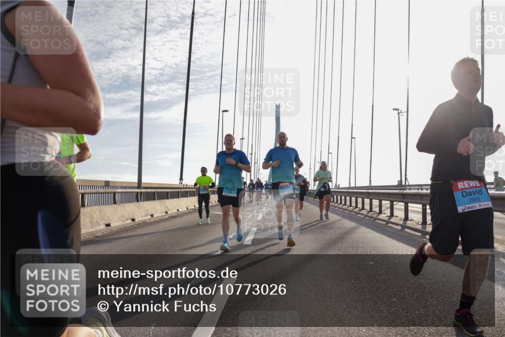 03.10.2026 - Köhlbrandbrückenlauf Yannick Fuchs http://msf.ph/oto/10773026 03.10.2026 09:31:02 Position 1 2893 meine-sportfotos.de