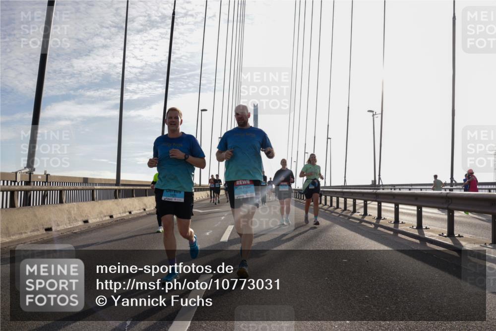 03.10.2026 - Köhlbrandbrückenlauf Yannick Fuchs http://msf.ph/oto/10773031 03.10.2026 09:31:03 Position 1 1876, 2415 meine-sportfotos.de