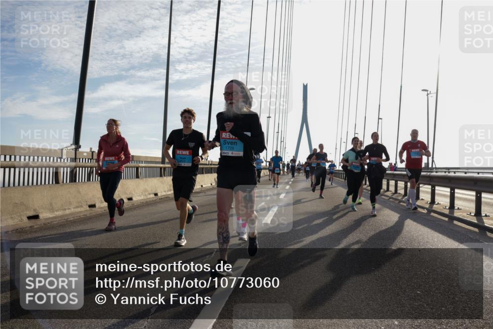 03.10.2026 - Köhlbrandbrückenlauf Yannick Fuchs http://msf.ph/oto/10773060 03.10.2026 09:31:09 Position 1 1729, 3816 meine-sportfotos.de