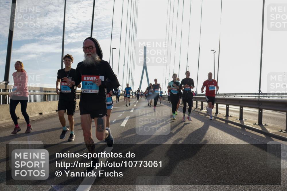 03.10.2026 - Köhlbrandbrückenlauf Yannick Fuchs http://msf.ph/oto/10773061 03.10.2026 09:31:09 Position 1 1729 meine-sportfotos.de