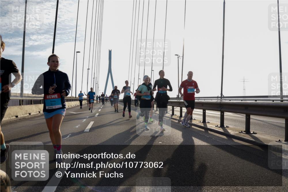 03.10.2026 - Köhlbrandbrückenlauf Yannick Fuchs http://msf.ph/oto/10773062 03.10.2026 09:31:10 Position 1 3813 meine-sportfotos.de
