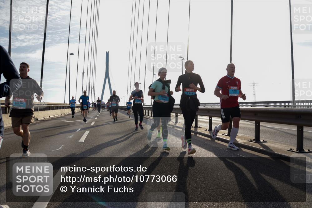 03.10.2026 - Köhlbrandbrückenlauf Yannick Fuchs http://msf.ph/oto/10773066 03.10.2026 09:31:10 Position 1  meine-sportfotos.de