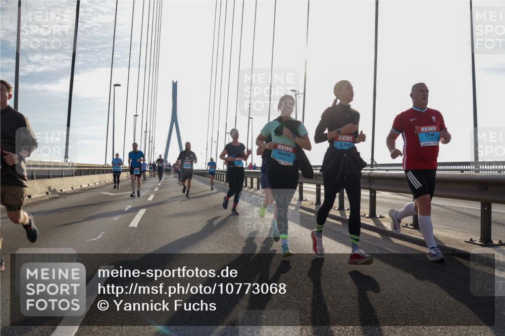 03.10.2026 - Köhlbrandbrückenlauf Yannick Fuchs http://msf.ph/oto/10773068 03.10.2026 09:31:11 Position 1 2747, 2944 meine-sportfotos.de