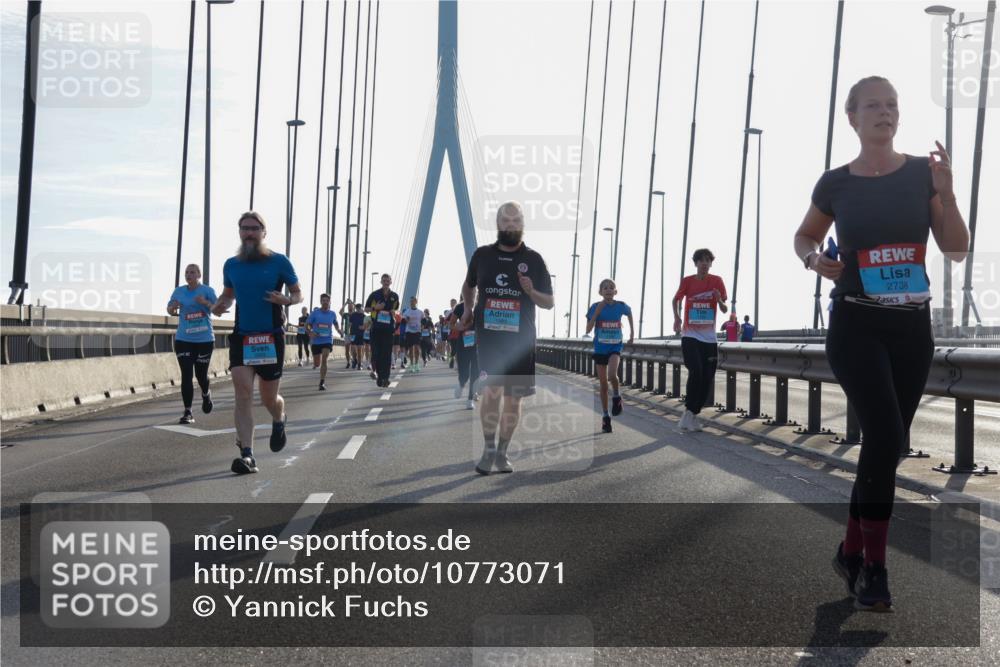 03.10.2026 - Köhlbrandbrückenlauf Yannick Fuchs http://msf.ph/oto/10773071 03.10.2026 09:31:12 Position 1 2738 meine-sportfotos.de