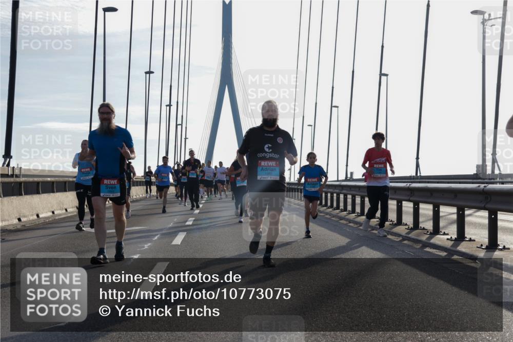 03.10.2026 - Köhlbrandbrückenlauf Yannick Fuchs http://msf.ph/oto/10773075 03.10.2026 09:31:12 Position 1  meine-sportfotos.de