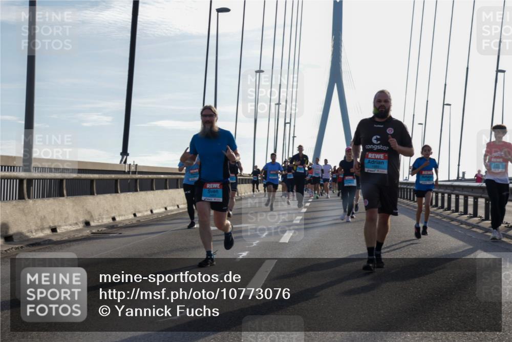 03.10.2026 - Köhlbrandbrückenlauf Yannick Fuchs http://msf.ph/oto/10773076 03.10.2026 09:31:12 Position 1  meine-sportfotos.de