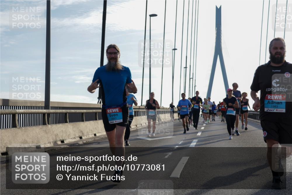 03.10.2026 - Köhlbrandbrückenlauf Yannick Fuchs http://msf.ph/oto/10773081 03.10.2026 09:31:13 Position 1 2693, 1983 meine-sportfotos.de
