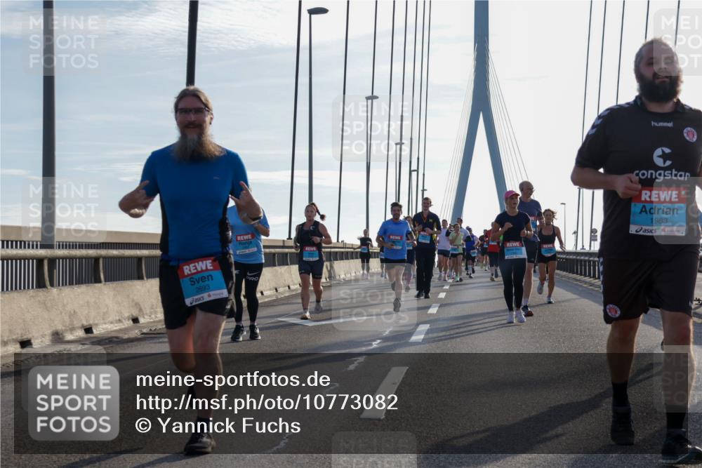 03.10.2026 - Köhlbrandbrückenlauf Yannick Fuchs http://msf.ph/oto/10773082 03.10.2026 09:31:14 Position 1 2693, 1983 meine-sportfotos.de