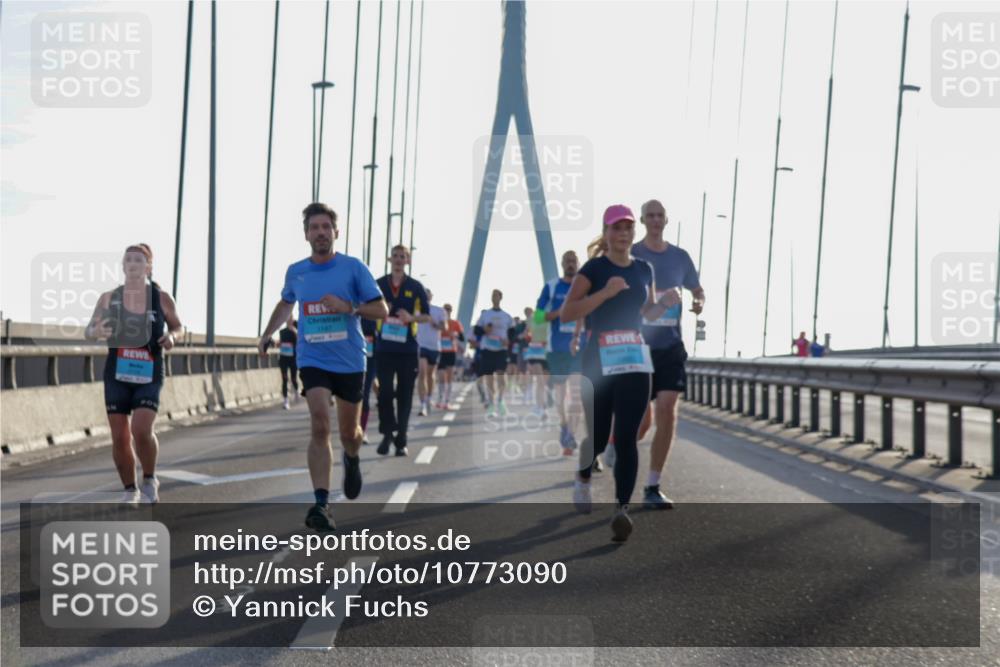 03.10.2026 - Köhlbrandbrückenlauf Yannick Fuchs http://msf.ph/oto/10773090 03.10.2026 09:31:15 Position 1 1187 meine-sportfotos.de