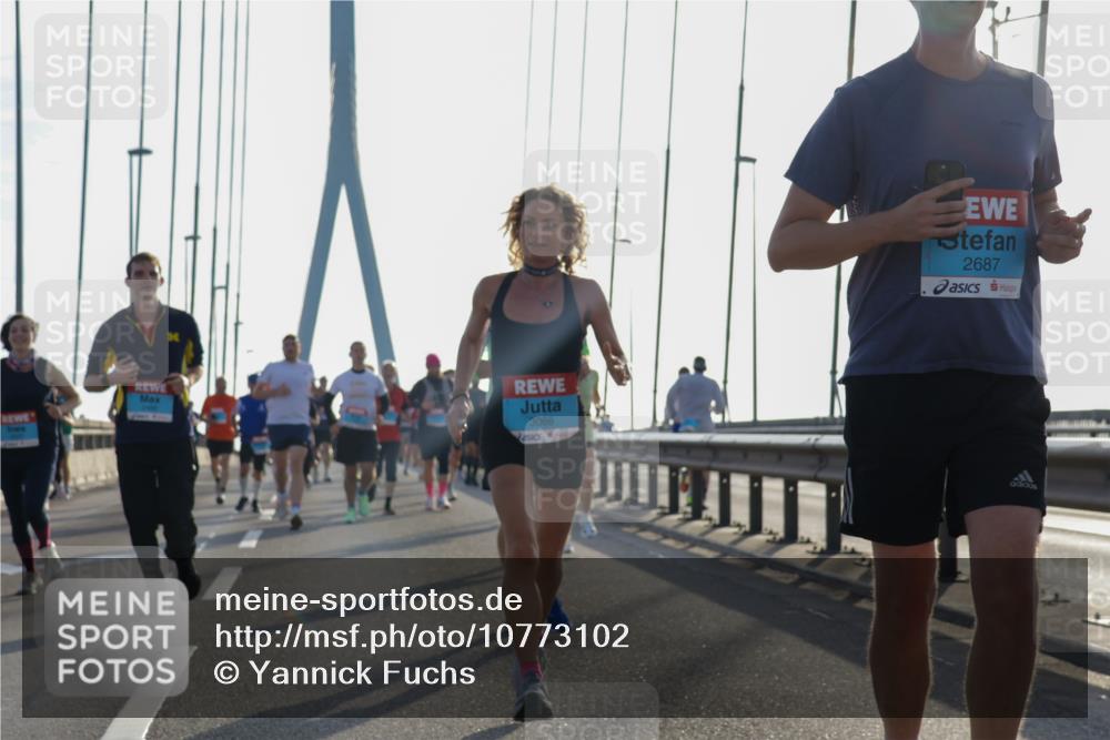 03.10.2026 - Köhlbrandbrückenlauf Yannick Fuchs http://msf.ph/oto/10773102 03.10.2026 09:31:18 Position 1 3066, 2687 meine-sportfotos.de