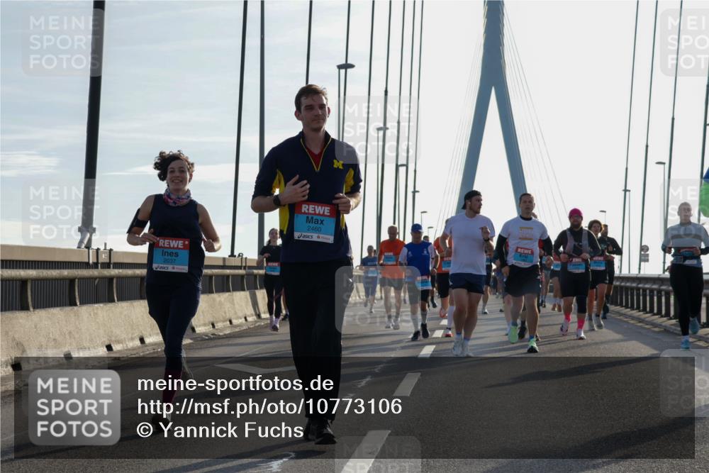 03.10.2026 - Köhlbrandbrückenlauf Yannick Fuchs http://msf.ph/oto/10773106 03.10.2026 09:31:19 Position 1 2037, 2460 meine-sportfotos.de