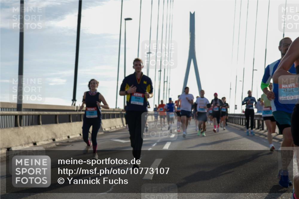 03.10.2026 - Köhlbrandbrückenlauf Yannick Fuchs http://msf.ph/oto/10773107 03.10.2026 09:31:19 Position 1 1455 meine-sportfotos.de