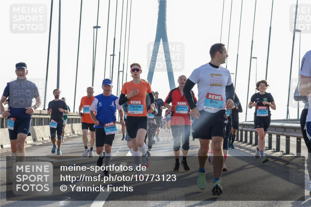 03.10.2026 - Köhlbrandbrückenlauf Yannick Fuchs http://msf.ph/oto/10773123 03.10.2026 09:31:22 Position 1 1218, 2299, 2706, 1383 meine-sportfotos.de