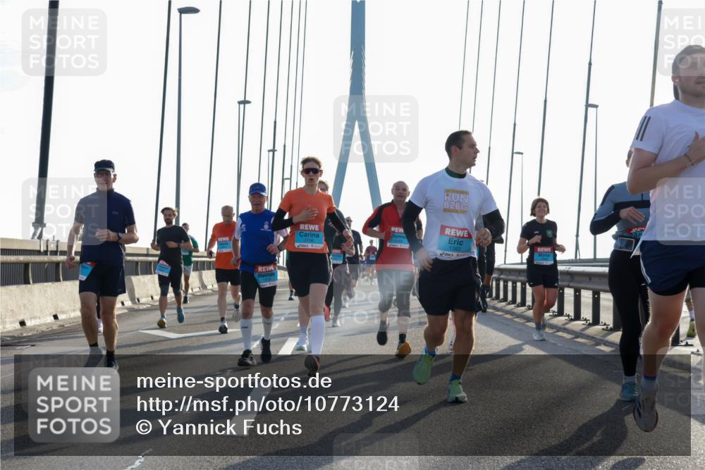 03.10.2026 - Köhlbrandbrückenlauf Yannick Fuchs http://msf.ph/oto/10773124 03.10.2026 09:31:22 Position 1 1383 meine-sportfotos.de