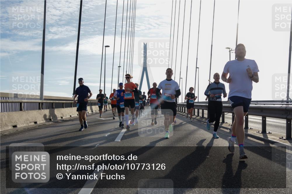 03.10.2026 - Köhlbrandbrückenlauf Yannick Fuchs http://msf.ph/oto/10773126 03.10.2026 09:31:23 Position 1  meine-sportfotos.de