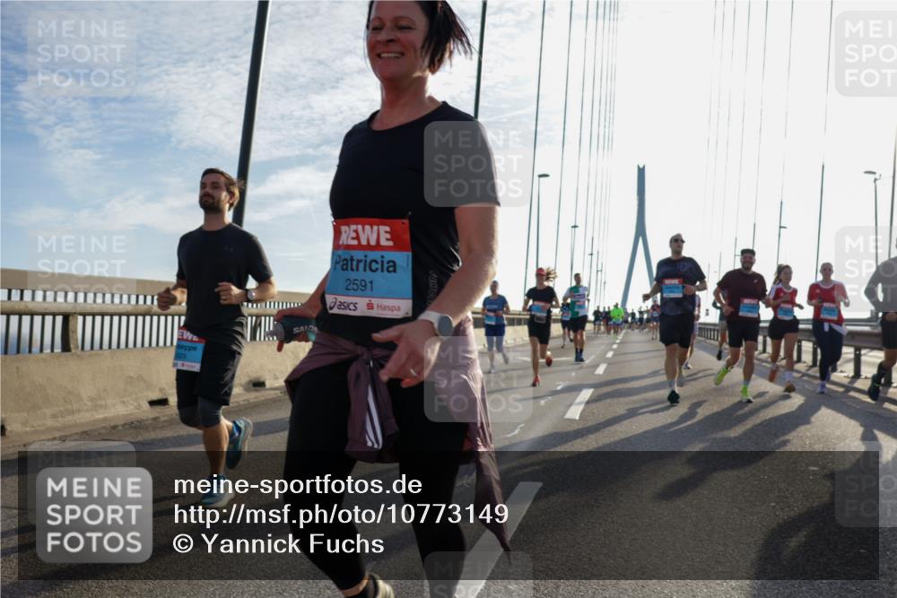 03.10.2026 - Köhlbrandbrückenlauf Yannick Fuchs http://msf.ph/oto/10773149 03.10.2026 09:31:28 Position 1 2591 meine-sportfotos.de