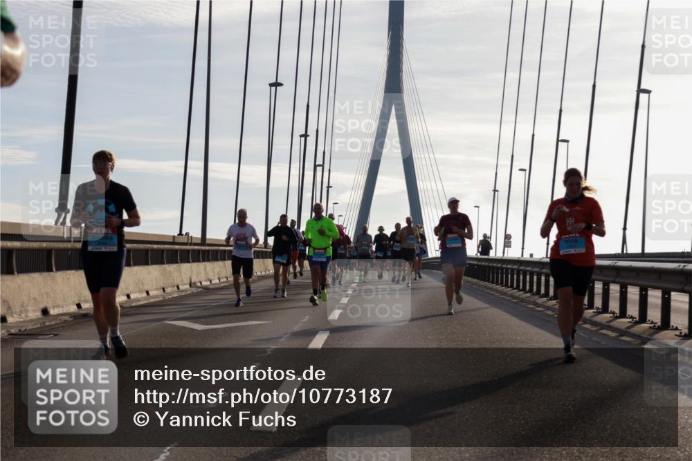 03.10.2026 - Köhlbrandbrückenlauf Yannick Fuchs http://msf.ph/oto/10773187 03.10.2026 09:31:32 Position 1  meine-sportfotos.de