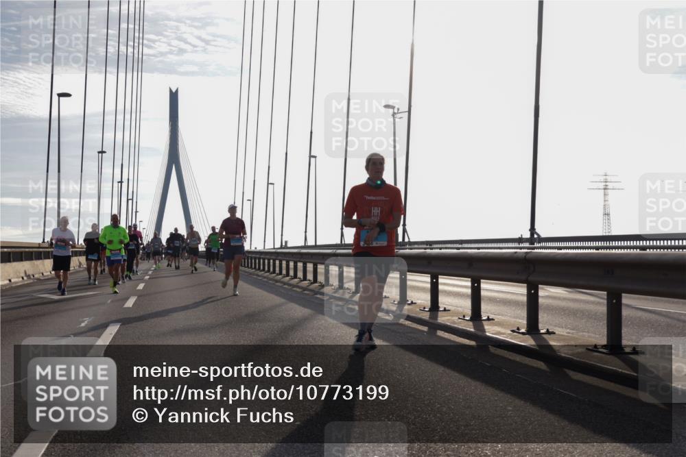 03.10.2026 - Köhlbrandbrückenlauf Yannick Fuchs http://msf.ph/oto/10773199 03.10.2026 09:31:34 Position 1  meine-sportfotos.de