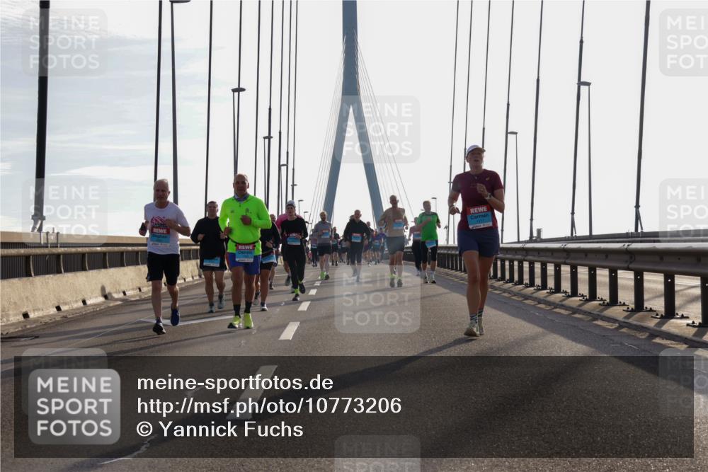 03.10.2026 - Köhlbrandbrückenlauf Yannick Fuchs http://msf.ph/oto/10773206 03.10.2026 09:31:35 Position 1  meine-sportfotos.de