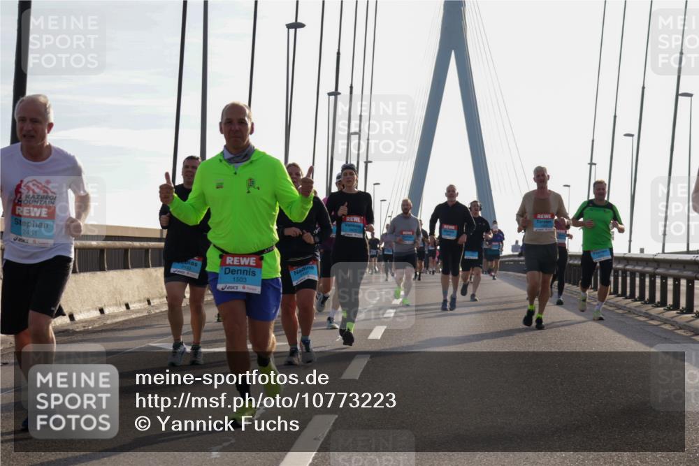 03.10.2026 - Köhlbrandbrückenlauf Yannick Fuchs http://msf.ph/oto/10773223 03.10.2026 09:31:37 Position 1 2451, 1503 meine-sportfotos.de