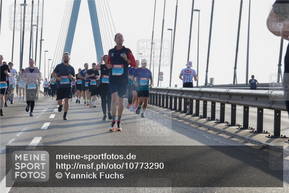 03.10.2026 - Köhlbrandbrückenlauf Yannick Fuchs http://msf.ph/oto/10773290 03.10.2026 09:31:46 Position 1  meine-sportfotos.de