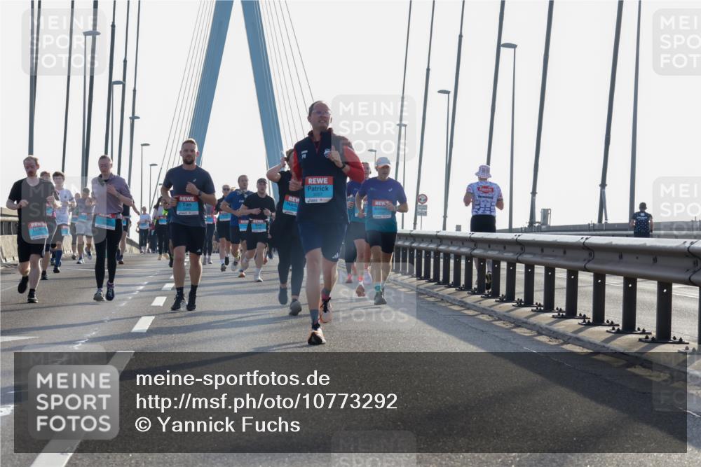 03.10.2026 - Köhlbrandbrückenlauf Yannick Fuchs http://msf.ph/oto/10773292 03.10.2026 09:31:46 Position 1  meine-sportfotos.de