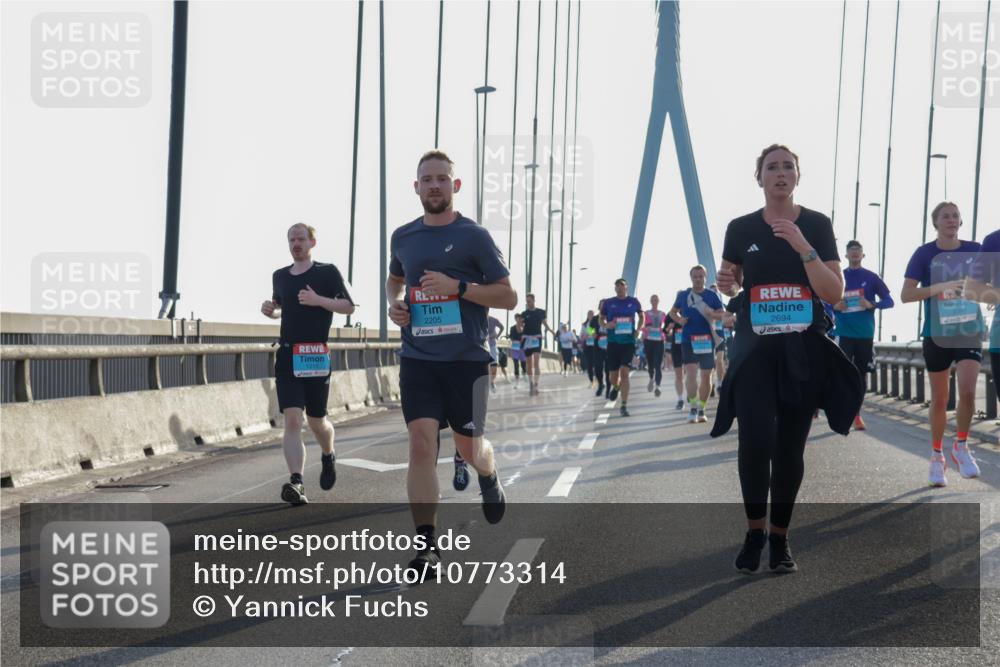 03.10.2026 - Köhlbrandbrückenlauf Yannick Fuchs http://msf.ph/oto/10773314 03.10.2026 09:31:51 Position 1 2205, 2694, 3397 meine-sportfotos.de