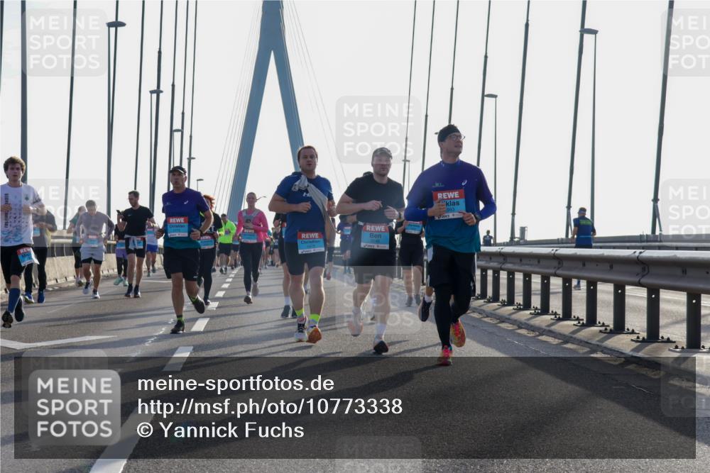 03.10.2026 - Köhlbrandbrückenlauf Yannick Fuchs http://msf.ph/oto/10773338 03.10.2026 09:31:53 Position 1 3146, 993 meine-sportfotos.de