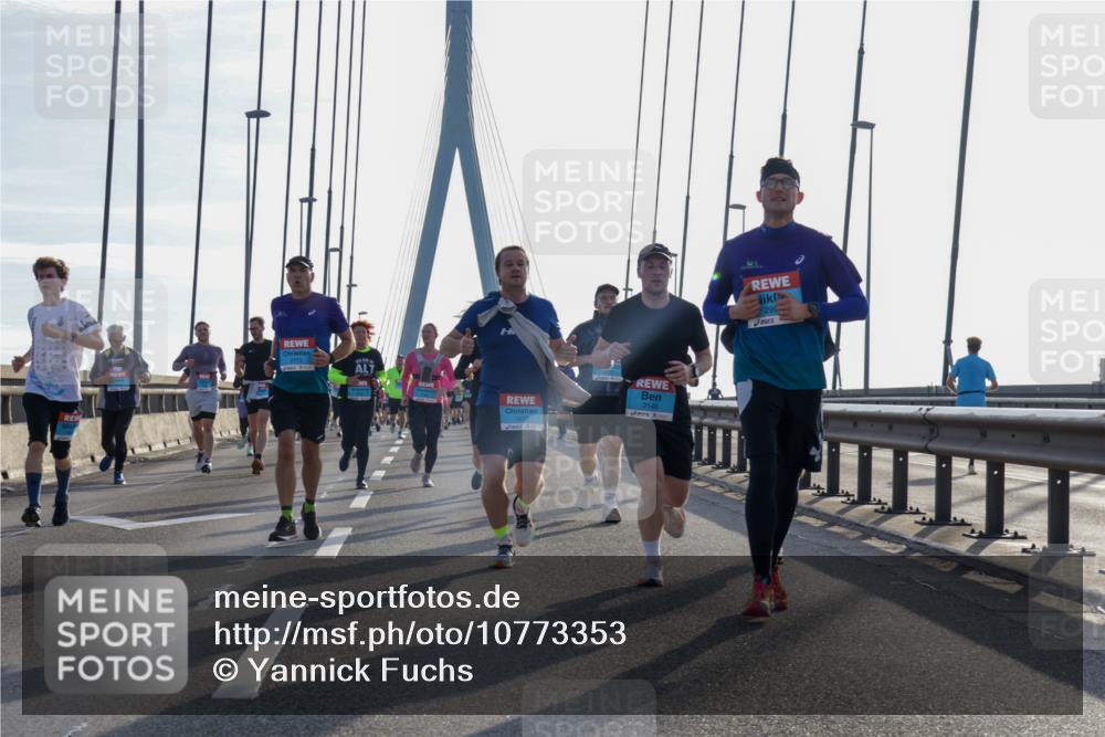 03.10.2026 - Köhlbrandbrückenlauf Yannick Fuchs http://msf.ph/oto/10773353 03.10.2026 09:31:54 Position 1 1675, 3146 meine-sportfotos.de