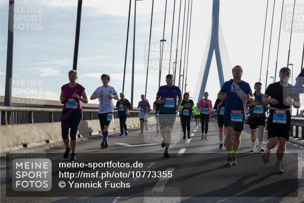 03.10.2026 - Köhlbrandbrückenlauf Yannick Fuchs http://msf.ph/oto/10773355 03.10.2026 09:31:55 Position 1 1675, 3146 meine-sportfotos.de