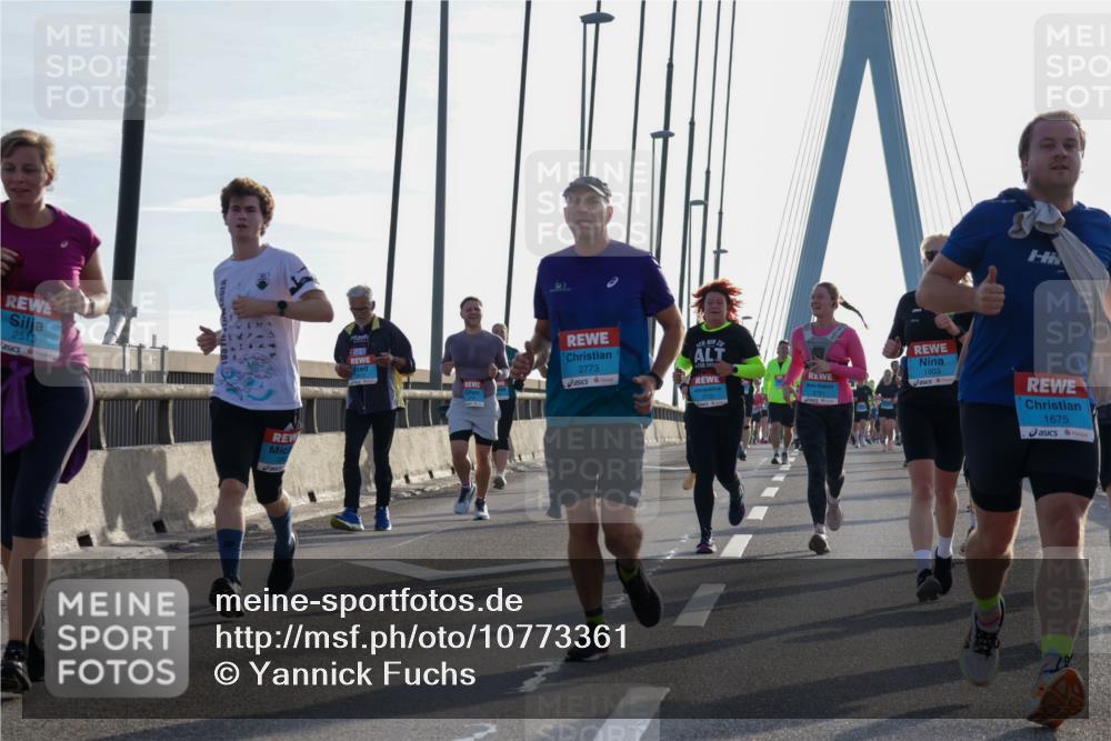03.10.2026 - Köhlbrandbrückenlauf Yannick Fuchs http://msf.ph/oto/10773361 03.10.2026 09:31:55 Position 1 2513, 140, 2773, 1903, 1675 meine-sportfotos.de
