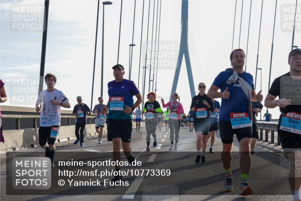 03.10.2026 - Köhlbrandbrückenlauf Yannick Fuchs http://msf.ph/oto/10773369 03.10.2026 09:31:56 Position 1 2773, 1903, 1675, 3146 meine-sportfotos.de