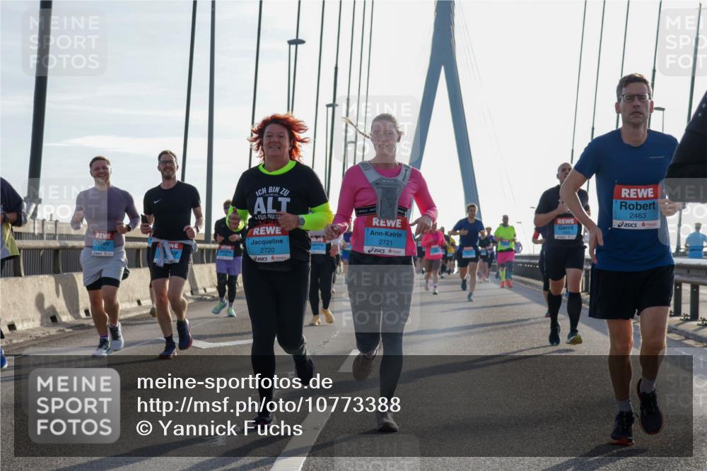 03.10.2026 - Köhlbrandbrückenlauf Yannick Fuchs http://msf.ph/oto/10773388 03.10.2026 09:31:59 Position 1 2721, 2720, 275, 2463 meine-sportfotos.de