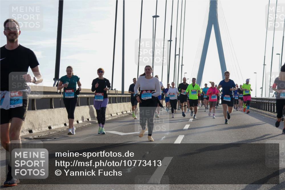 03.10.2026 - Köhlbrandbrückenlauf Yannick Fuchs http://msf.ph/oto/10773413 03.10.2026 09:32:01 Position 1 904, 2412 meine-sportfotos.de