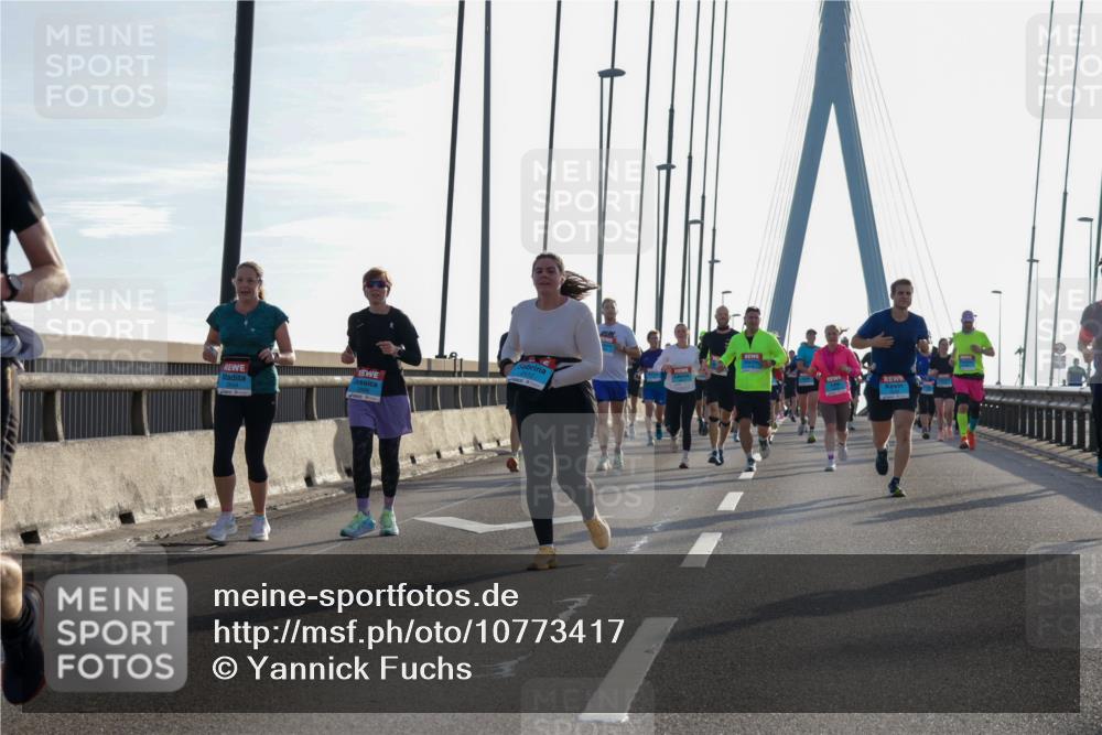 03.10.2026 - Köhlbrandbrückenlauf Yannick Fuchs http://msf.ph/oto/10773417 03.10.2026 09:32:02 Position 1 2412 meine-sportfotos.de