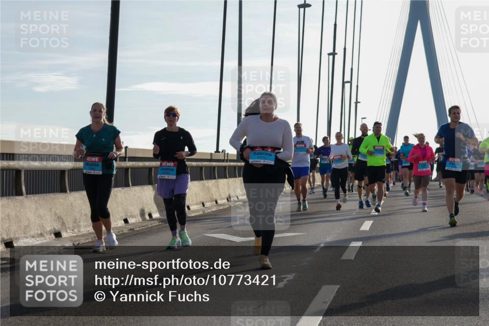 03.10.2026 - Köhlbrandbrückenlauf Yannick Fuchs http://msf.ph/oto/10773421 03.10.2026 09:32:02 Position 1 2412 meine-sportfotos.de