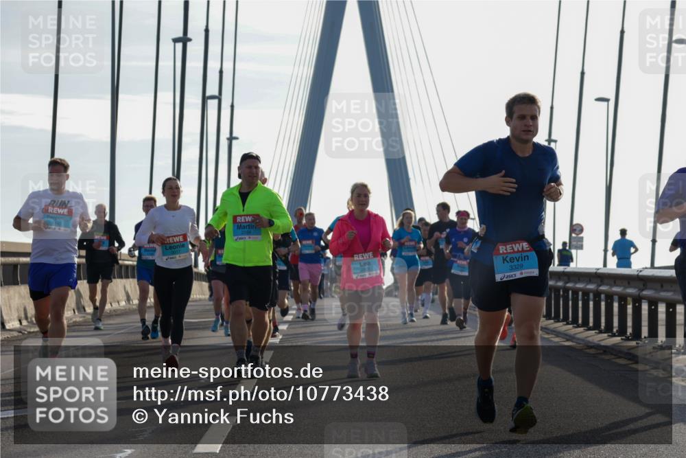 03.10.2026 - Köhlbrandbrückenlauf Yannick Fuchs http://msf.ph/oto/10773438 03.10.2026 09:32:04 Position 1 1740, 2159, 2806, 3329 meine-sportfotos.de