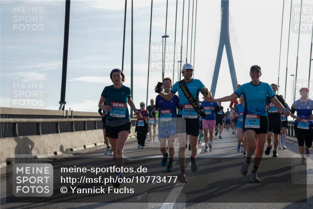 03.10.2026 - Köhlbrandbrückenlauf Yannick Fuchs http://msf.ph/oto/10773477 03.10.2026 09:32:11 Position 1 2853, 1799, 2858, 2864 meine-sportfotos.de