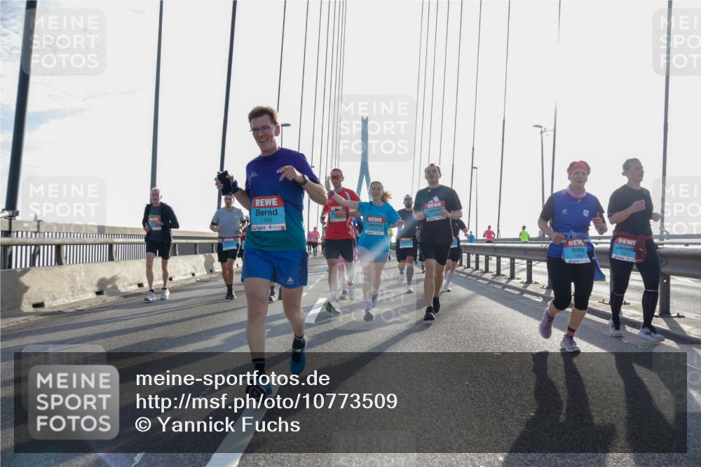 03.10.2026 - Köhlbrandbrückenlauf Yannick Fuchs http://msf.ph/oto/10773509 03.10.2026 09:32:14 Position 1 1799, 184, 1841 meine-sportfotos.de