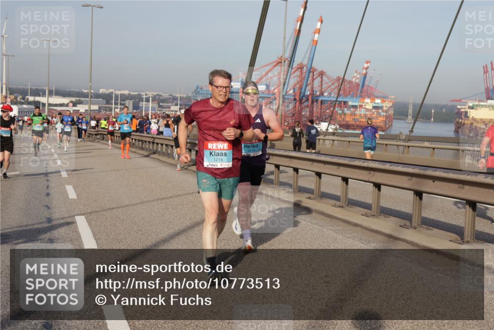 03.10.2026 - Köhlbrandbrückenlauf Yannick Fuchs http://msf.ph/oto/10773513 03.10.2026 09:36:30 Position 2 2, 195, 1216, 2216 meine-sportfotos.de