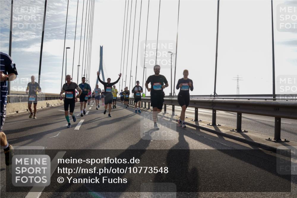 03.10.2026 - Köhlbrandbrückenlauf Yannick Fuchs http://msf.ph/oto/10773548 03.10.2026 09:32:18 Position 1  meine-sportfotos.de