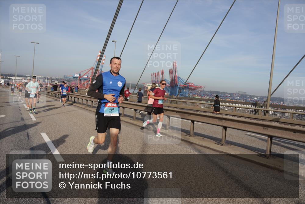 03.10.2026 - Köhlbrandbrückenlauf Yannick Fuchs http://msf.ph/oto/10773561 03.10.2026 09:36:38 Position 2 1827 meine-sportfotos.de