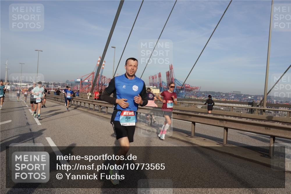 03.10.2026 - Köhlbrandbrückenlauf Yannick Fuchs http://msf.ph/oto/10773565 03.10.2026 09:36:38 Position 2 1827 meine-sportfotos.de