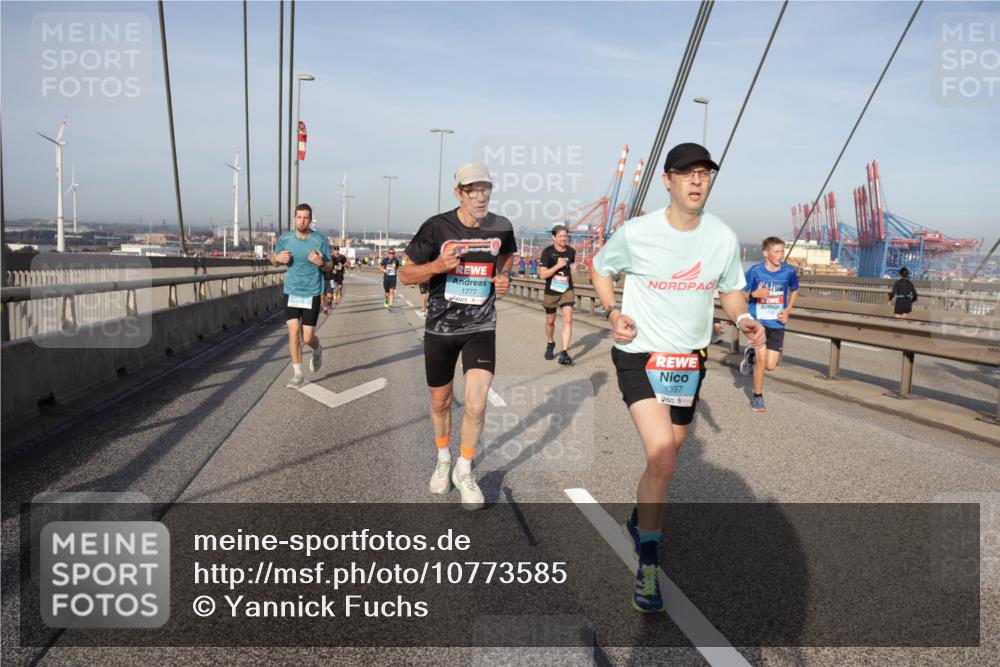 03.10.2026 - Köhlbrandbrückenlauf Yannick Fuchs http://msf.ph/oto/10773585 03.10.2026 09:36:41 Position 2 1777, 1397 meine-sportfotos.de